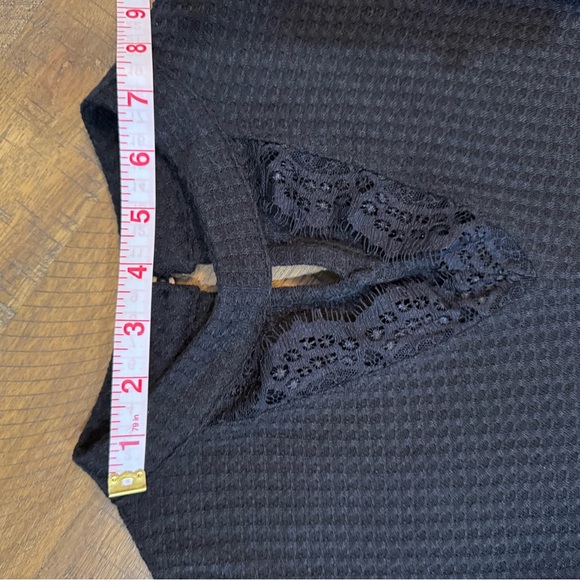 SHEIN Elegant Black Lace Detail Blouse - Picture 8 of 11